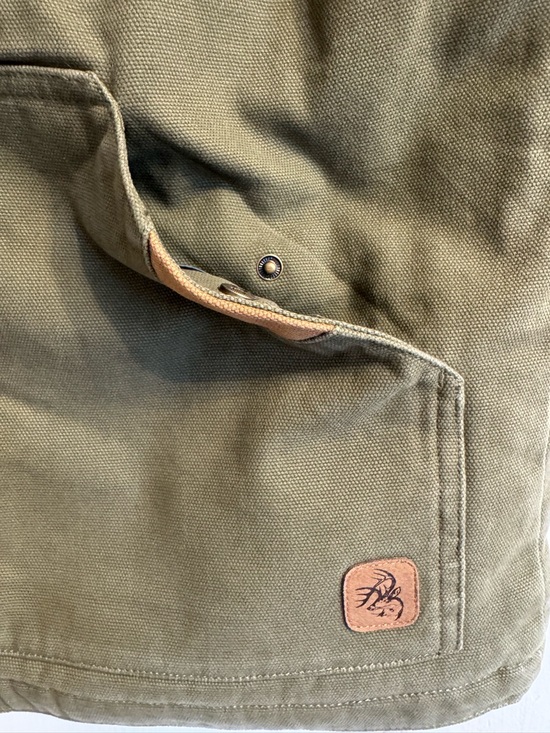 New Men’s Legendary White Tails Vest - Picture 10 of 10